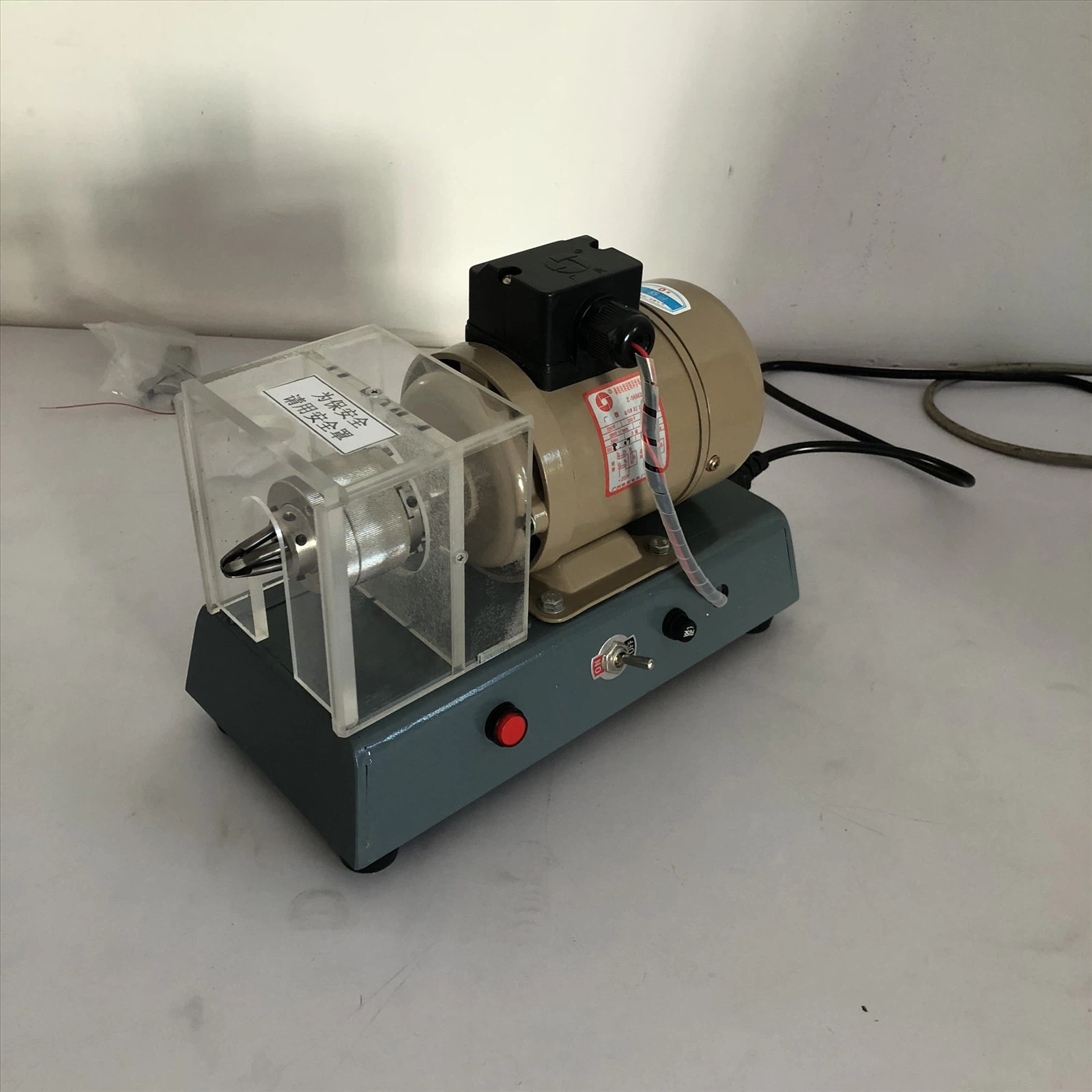 Enamel cooper wire stripping machine